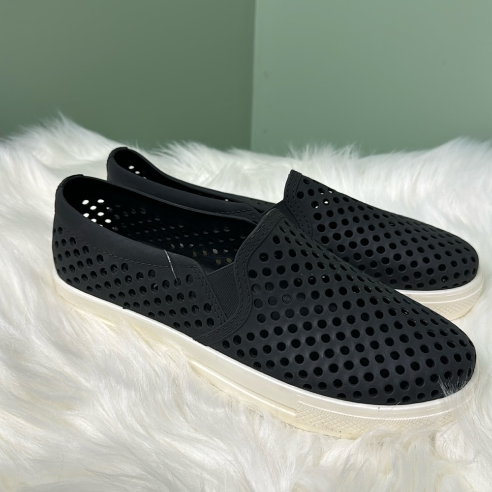 NWT rocker black slip on shoes size 11